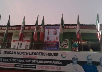 *PDP IBADAN NORTH LEADERS HOUSE,  EXPRESSES ITS UNRESERVED APPRECIATION TO OYO STATE LEGISLATOR, HON. DR. COMFORTER FOR BEAUTYING THE PARTY HOUSE IN HONOUR OF LATE AJUWON*