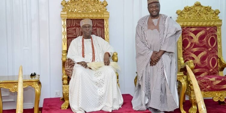 PHOTOS; Oba Ghandi receives Babalaje of Ogbomosoland, Open Salawu, PDP Chairmanship candidate Ogunlade