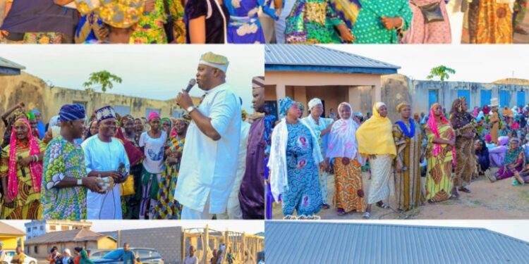 Xmas: Oyo East Council Boss, AROSAD, Donates Cash To Party Members, Leaders •Commends Gov For Opportunity To Serve