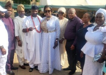 Oluwo, Chief Lekan Alabi, Hon. Oduyoye Attend As Euro Lounge Chairman, Mogaji Busari, Receives RATTAWU Award In Ibadan