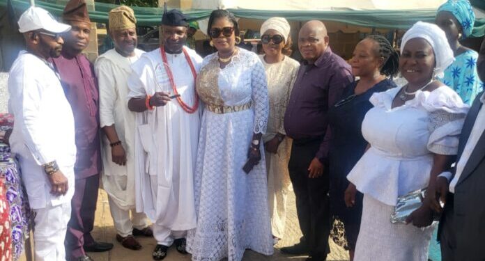 Oluwo, Chief Lekan Alabi, Hon. Oduyoye Attend As Euro Lounge Chairman, Mogaji Busari, Receives RATTAWU Award In Ibadan