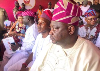 PHOTOS: Four Oyo lawmakers in Ogbomoso congratulate Oba Ghandi Olaoye