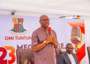 Makinde meets Fathers of Faith, appreciates Christians’ support…Explains reason behind Baywood Estate decision