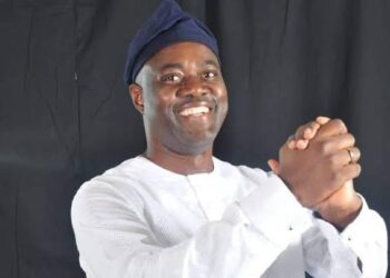 Birthday Celebration: Oyo PDP party secretaries felicitate Gov. Makinde at 56
