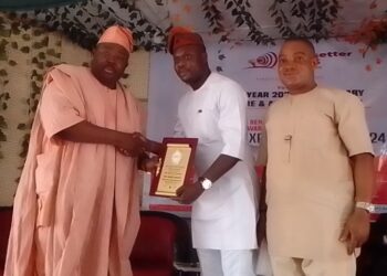 Oyo Lawmaker, Waheed Akintayo Honours With Pacesetter People’s Lawmaker Award by Online/Magazine News Medium