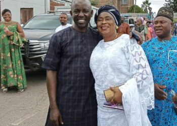 Birthday Celebration: Oyo State PDP Women Leader Alhaja Wulemot Wunmi Omobayonle Ibitoye Celebrates Oluyole PDP Chairmanship Candidate Engr. Akeem Olatunji