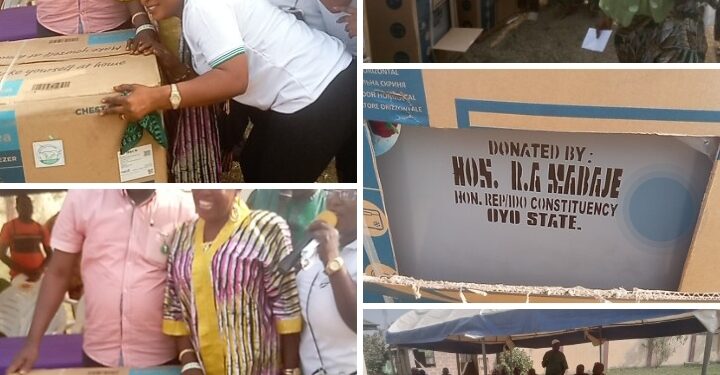 Yuletide: Oyo Lawmaker, Mabaje Donates Cash, Freezers To Ido LG PDP Leaders, Women Leaders and Widows