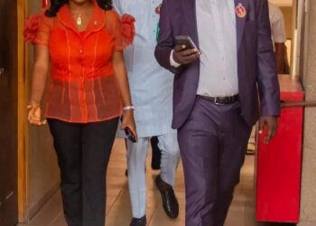 TITILOPE GBADAMOSI ACCOMPANIES HONORABLE MINISTER OF STATE FOR YOUTH DEVELOPMENT, HM AYO OLAWANDE, ON A PRODUCTIVE DIRECTORATE VISIT, ENSURING ENHANCED EMPLOYEE WELFARE