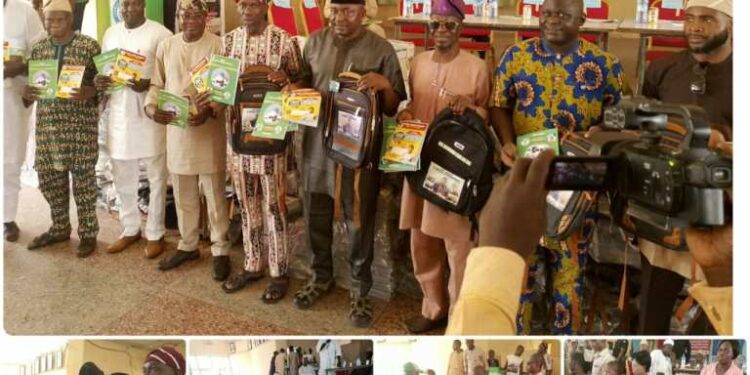 Students Rejoice As Oyo Lawmaker, Agboworin, Distributes Education Materials To In Federal Constituency