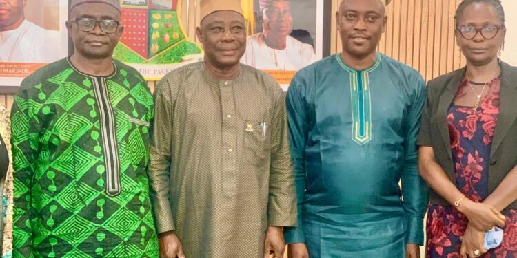 PHOTOS: Oyo Deputy Gov receives new NEMA Zonal director, cordinator