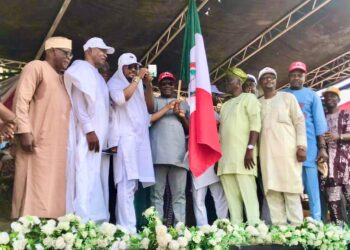 PDP will soon be the only party in Oyo, says Makinde  .As Accord Senatorial candidate, Shina Peller joins party