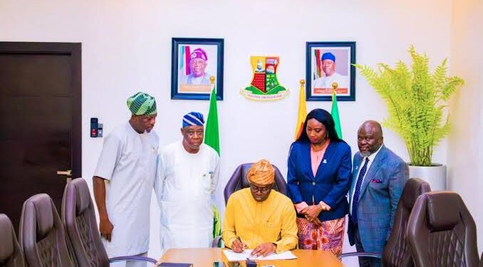 Makinde signs Oyo Electricity Regulatory Commission Bill into Law
