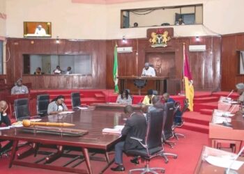 Return all broken earth moving equipment to the Council Secretariats; Oyo Assembly to LG Chairmen