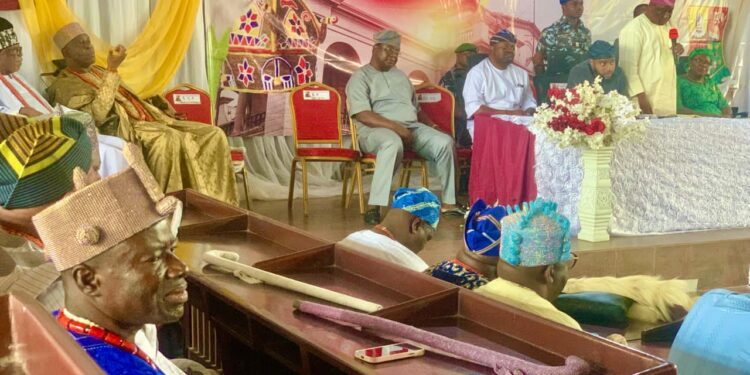 Oyo Govt Moves To Review Council Of Obas Law, Hosts Traditional Rulers