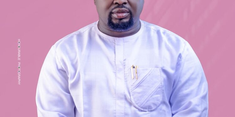 Afonja extends educational support to students in Ogbomoso, pays 20 LAUTECH students tuition fees, supports 50 WAEC and NECO candidates