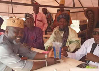 Hon. Abiodun Adekunle Baruwa Acknowledged for Championing Peace and Religious Tolerance by Asa Youth Forum