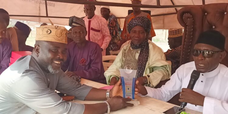 Hon. Abiodun Adekunle Baruwa Acknowledged for Championing Peace and Religious Tolerance by Asa Youth Forum