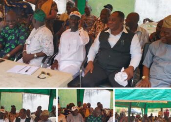 LG Poll: Mogaji Akin Fagbemi PhD, Others Donate Cash and Campaign materials To Boost Rahman/Ganiy 2.0 (PHOTOS)