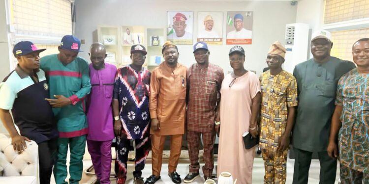 2024 LG Poll: Once More, Dr. Dikko Receives Oluyole PDP Candidates, Donate 1M to the Campaign Team*