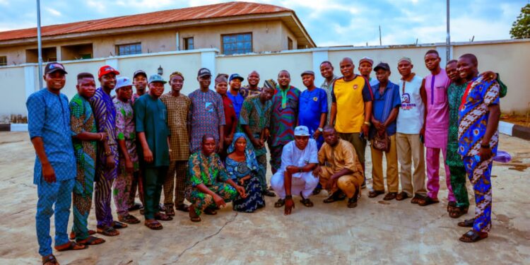 LG Poll: Ibarapakan Donates N5m to PDP Candidates in Ibarapa Central, Ibarapa North