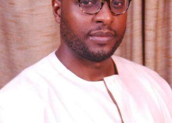 LG Poll: Water Corporation Chairman, Hon Elias Adeojo Boosts Ido PDP Campaign, Donates Cash to Councillorship Candidates*