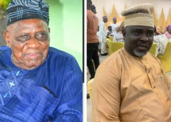 HON ADEKUNLE BARUWA COMMISERATES WITH HON DIKIRULLAHI OLAJIDE ODIDIOMO ON HIS FATHER’S DEATH