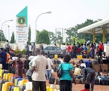 Fuel Scarcity: FG Begins 15-day Emergency Fuel Supply