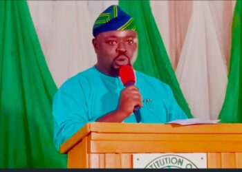 Oyo Ex- Commissioner, Afonja lauds Makinde’s road network initiative, donates N1m to Young Surveyors