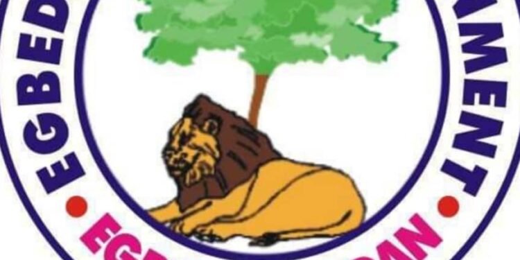 Bashorun Saintabey Congratulates Oladebo Simple on His New Office as Vice Chairman of Egbeda Local Government