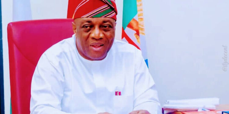 AYEGUN-OLEYE ROAD: Oyo Senator, Sen Yunus Akintunde Secured Fg’s Approval for The Construction of AYEGUN-OLEYO Road In Oluyole LG