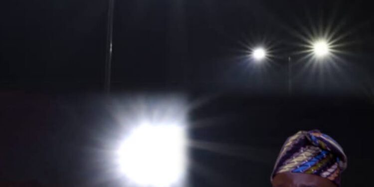 Light up Project : Ibadan South West Local Government Chairman,Akande Illuminates Orita Challenge Police Station