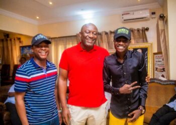 Otunba Seye Famojuro Donates 1.5 Million Naira to Support Remote Ibadan’s Comedy Show