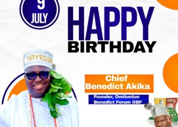 BIRTHDAY: OYO LAWMAKER D-AL-AMEEN EXTOLS CHIEF BENEDICT AKIKA ON HIS BIRTHDAY*.