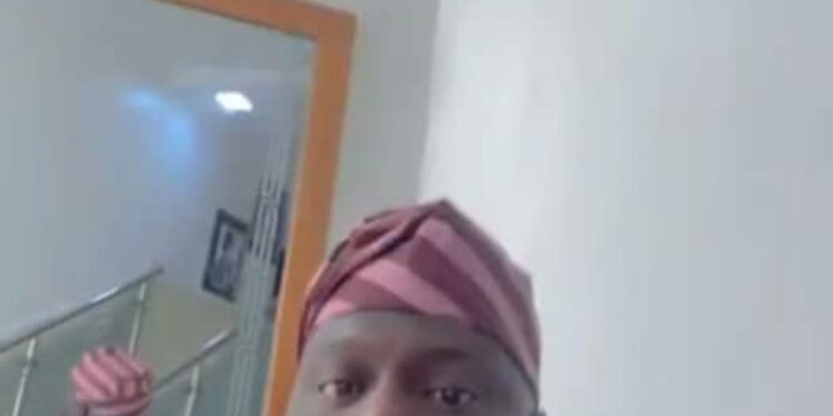 OYO COMMISSIONER;HON BALOGUN CELEBRATES PEOPLE CENTRIC YOUTHFUL IBADAN NORTH POLITICIAN OLACASH ON HIS BIRTHDAY