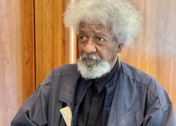 Soyinka condemns attacks on #EndBadGovernanceInNigeria protesters