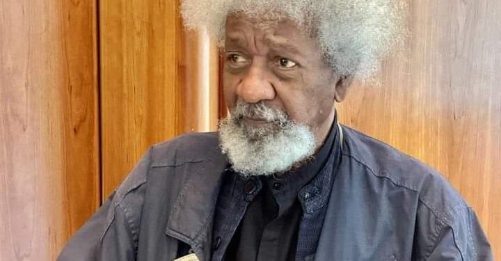 Soyinka condemns attacks on #EndBadGovernanceInNigeria protesters