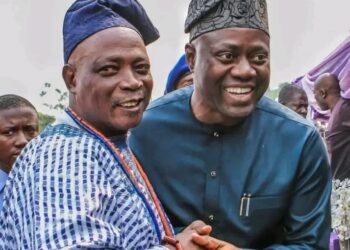 BREAKING: Ladoja Makes Shocking U-Turn! Former Oyo Governor Agrees to Wear Beaded Crown