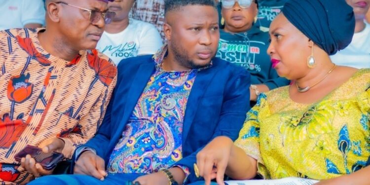 Oyo Commissioner, Hon Toyin Balogun Felicitates Wale Canada on his Birthday