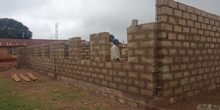 Oyo Rep O’Shine Transforms Education, Agriculture: Embarks on Construction of New Classrooms, Distributes Fertilizers