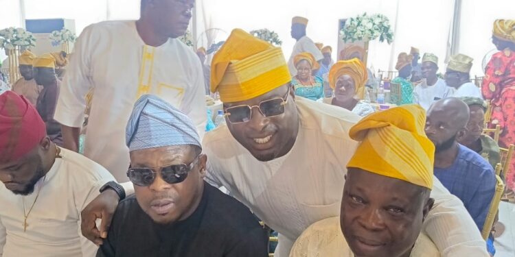 Happy Birthday to a Visionary Leader, Omi Apata Lcda Boss Oluwasina Congratulates Alhaji Akinsola Ayuba on birthday anniversary