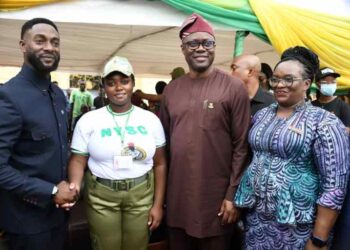 Face the future, Nigeria’s challenges’ll soon be over, Makinde charges youth corps member