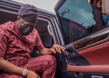 Makinde thanks Lawal for holding the fort in his absence, resumes Monday