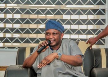 A Leader’s Quiet Strength: My Experience with Honorable Folajimi Oyekunle~ Wale Bodija