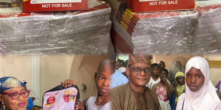 100 Days in Office : Akande Reward Students with Cash Award, Free Exercise Books in IBSWLG   …. Promise to buy WASSCE form for Students