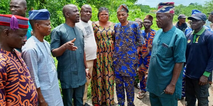 Akeem Olatunji Relocates LCDA Back To Olode As Oluyole LG Draws A Battle Line Against Land Grabbers  …as the Council chairman also inspects ongoing community primary school projects.