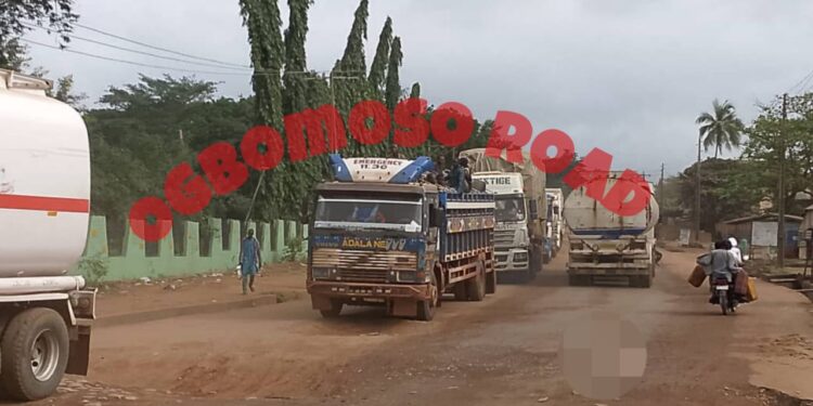 TAKIE-BOWEN-CARETEKER ROAD OBSTACLE; A serious setback for Oyo-Ogbomoso and Entire Oyo state Economy Progress.