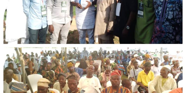 Oluyole LG Boss Promises Orisumibare Community Road Repairs, Health Care Improvements