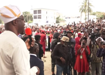 BREAKING: Makinde Halts Circular Road Demolitions, Promises Protesters New Setback Designs