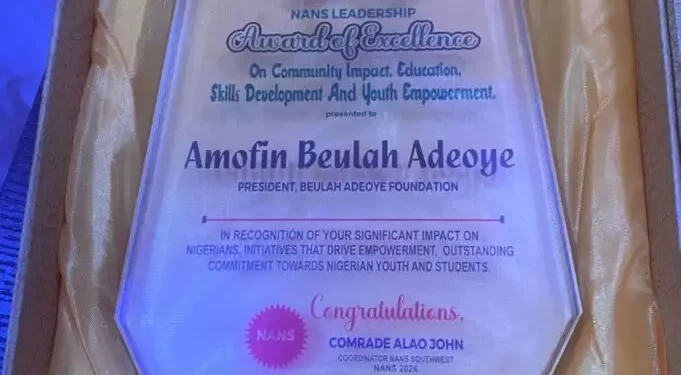 Amofin Beulah Receives NANS Zone D Most Outstanding Award