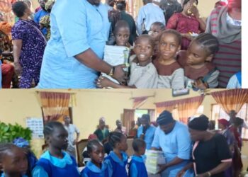 Oyo PDP Chieftain, Bibire Distributes Notebooks To Pupils, Students To Foster Continuous Learning
